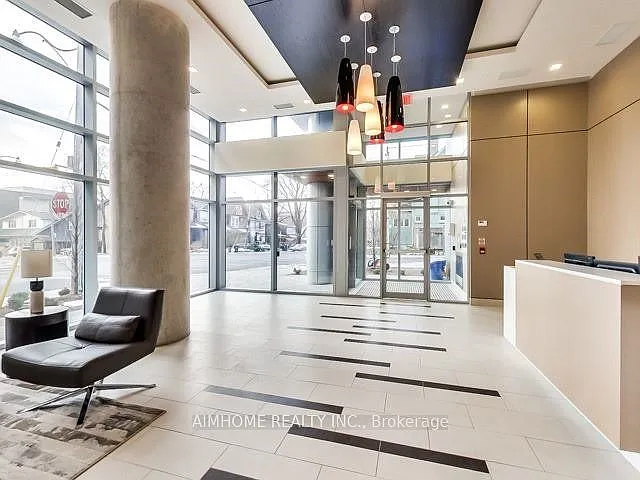 58 Orchard View Blvd #808 — Photo 2