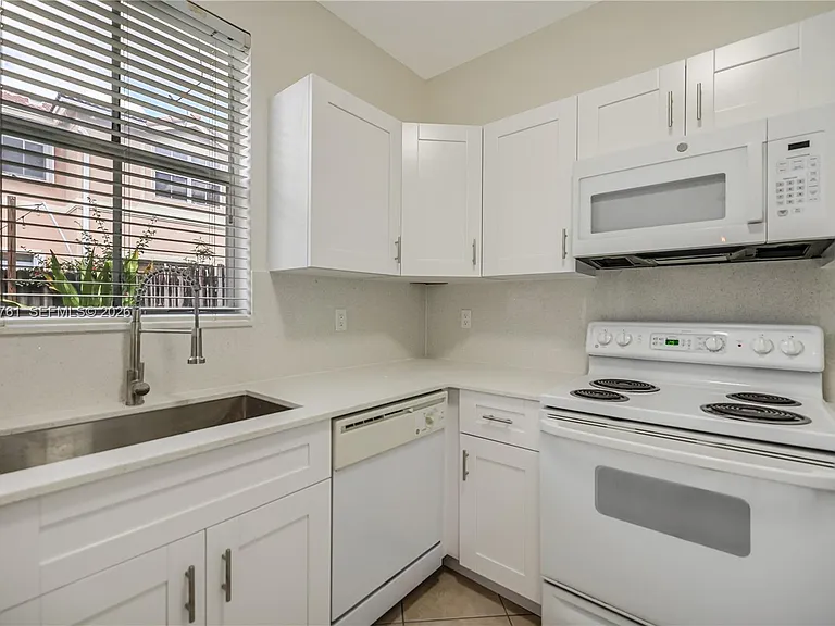 12172 SW 124th Path — Photo 20