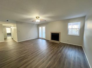 2700 W Willowlake Dr #2708-103, Peoria, IL 61614
