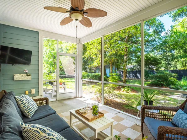 217 President Cir, Summerville, SC 29483