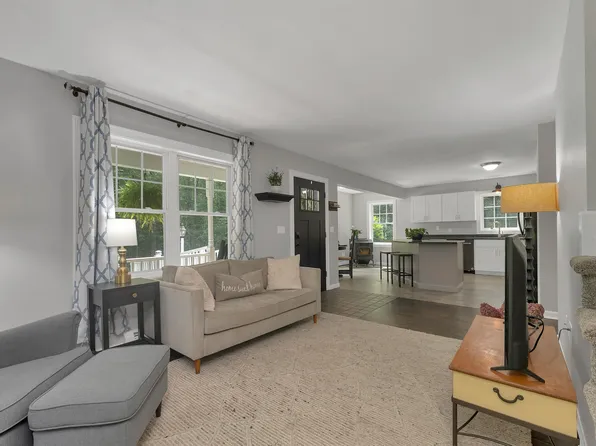 3 Pendergast Road, Newmarket, NH 03857