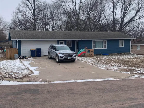 315 Morefield Ave, Baltic, SD 57003