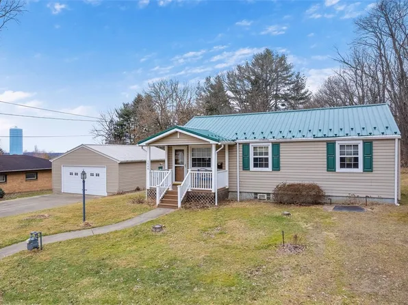 1640 Highland Rd, Conway, PA 15027