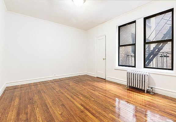 5th image of 4334 49th St APT 1C