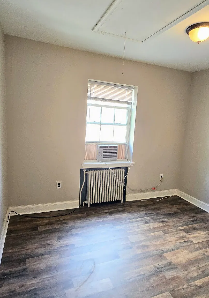 2 bed, 800 sqft, $1,600 — Photo 4