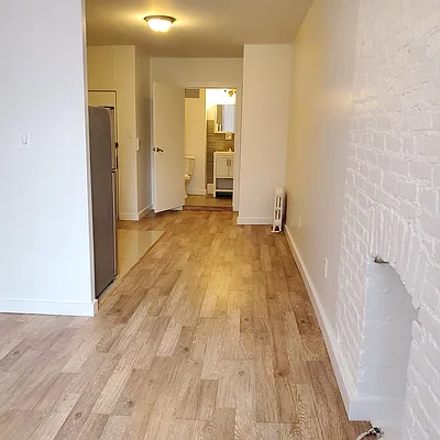 Rented by Douglas Elliman | media 8