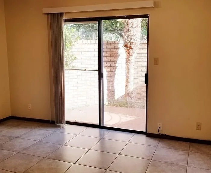 5401 Palm Valley Dr N — Photo 12