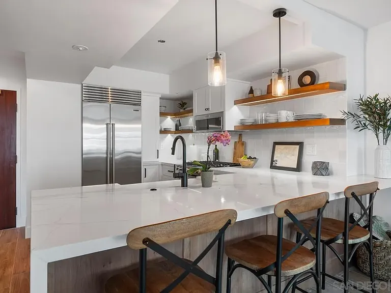 500 W Harbor Dr W #616 — Photo 7