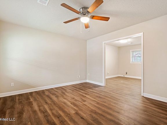 2nd image of 511 Franklin Ave
