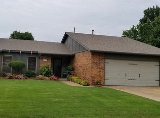 2506 Countrywood Ln, Edmond, OK 73012