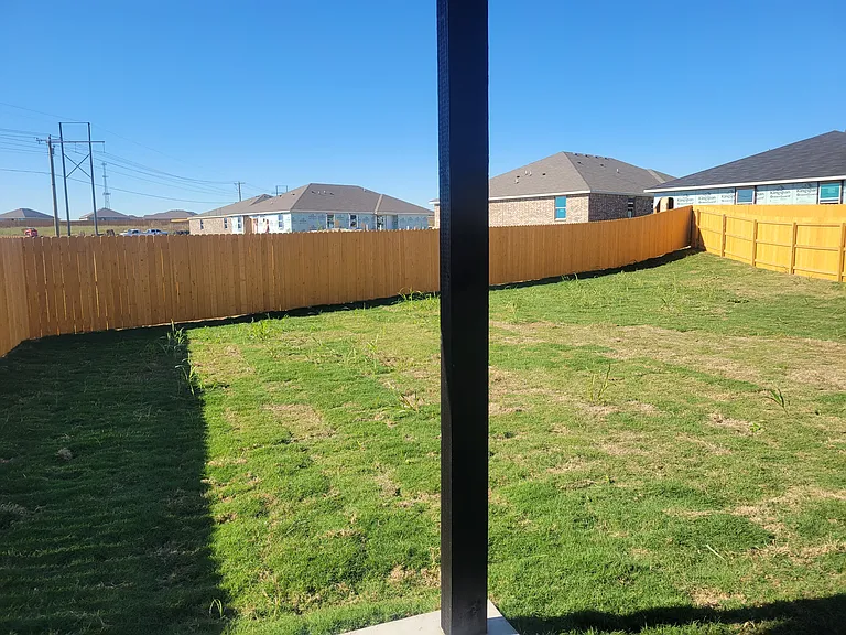 2329 Zanoletti Dr — Photo 26