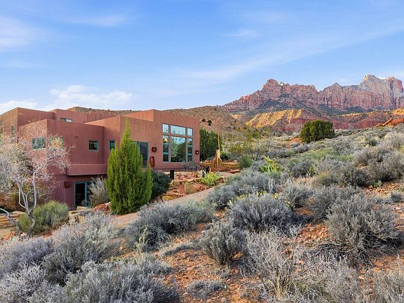 3rd image of 261 Valley View Dr