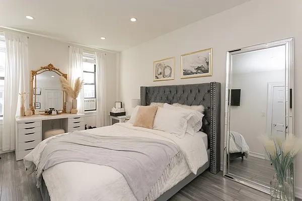 Sold by Keller Williams Realty NYC Group | media 15