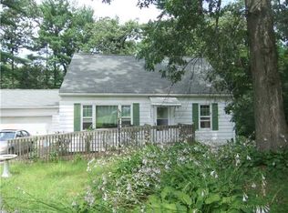 5 Shaker Hill Rd, Enfield, CT 06082