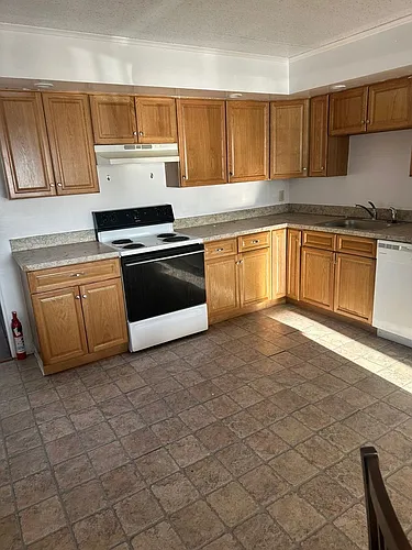 219-221 W End Rd Photo 1