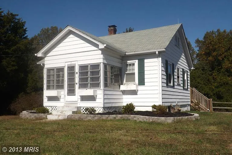 60 Cox Rd photo 1