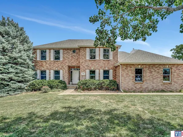 7900 Portsche Ln, Lincoln, NE 68516