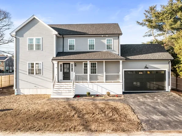 58 Hathaway St, Fairhaven, MA 02719