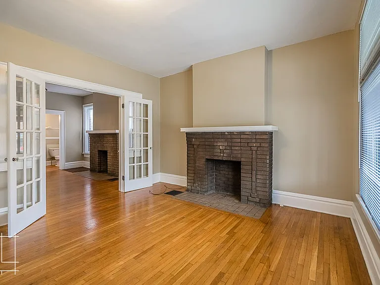 229 W 1st Ave — Photo 1