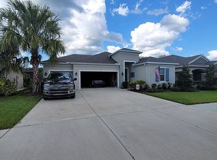 17717 Bright Wheat Dr, Lithia, FL 33547