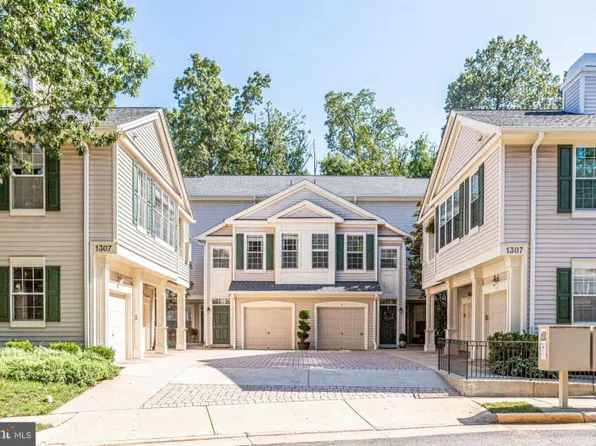 1307 Windleaf Dr #192, Reston, VA 20194