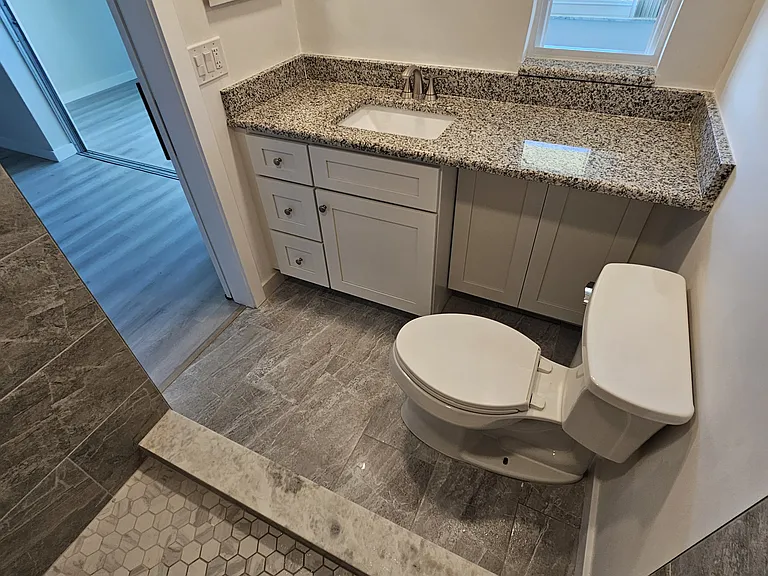 4725 Cove Cir #1002 — Photo 24