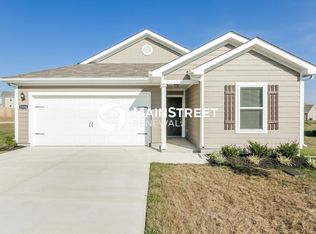 2524 Queen Bee Dr, Columbia, TN 38401