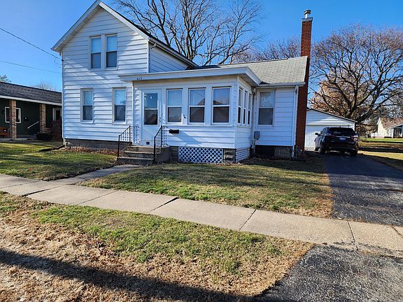 2nd image of 623 N Russell Ave