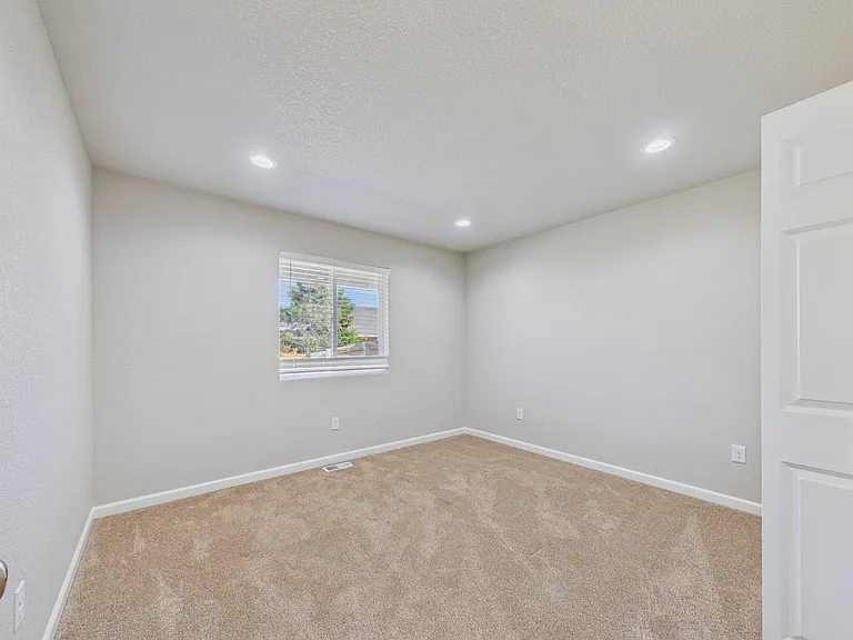 157 S Stardust Cir — Photo 14