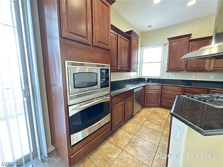 9204 Tudor Park Pl #0 — Photo 12