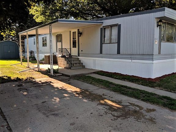 2nd image of 106 Wren Ave