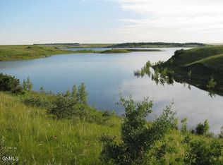 L8-B1 Dakota Point, Garrison, ND 58540