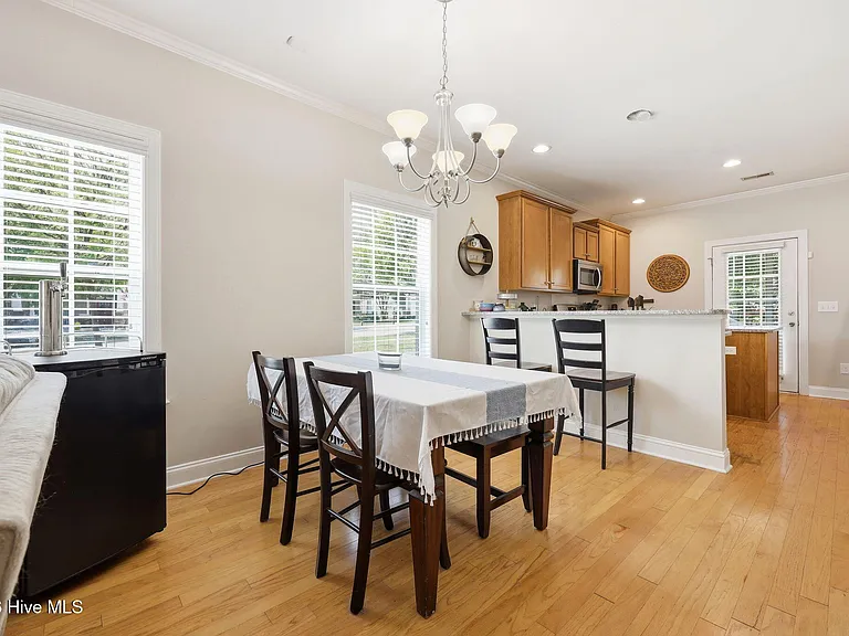 105 Moultrie Ln — Photo 12