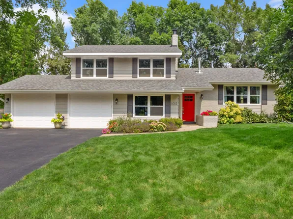 1012 W 155th St, Burnsville, MN 55306