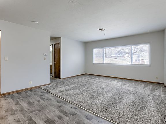 3rd image of 1730 B St APT 5