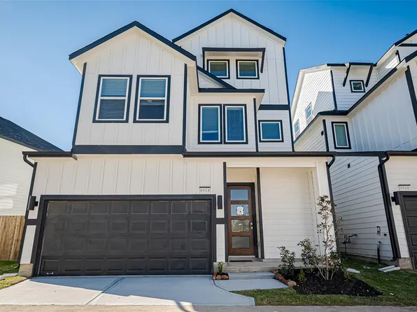 8928 Grovner Pl, Houston, TX 77055