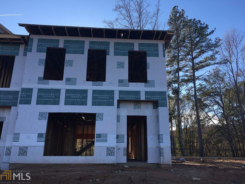 2nd image of 860 Westmoreland Cir #535