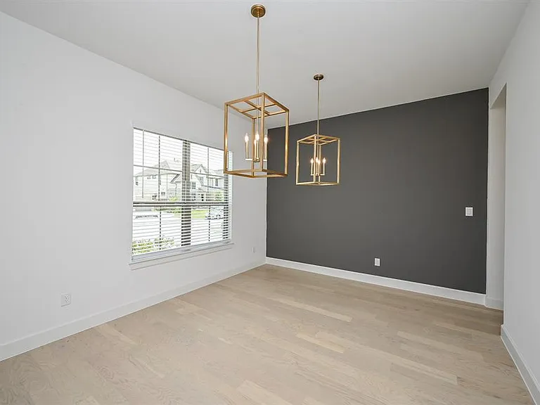 22310 Understory Ct — Photo 6