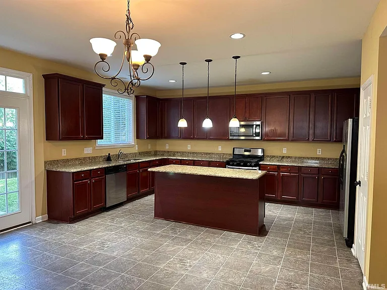 213 Bikram Dr — Photo 27