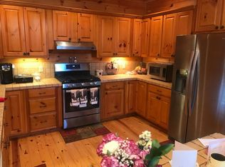 191 Twin Forks Rd, Canton, NC 28716