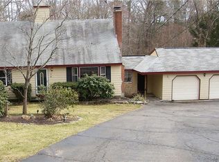 19 Valley Rd, Clinton, CT 06413