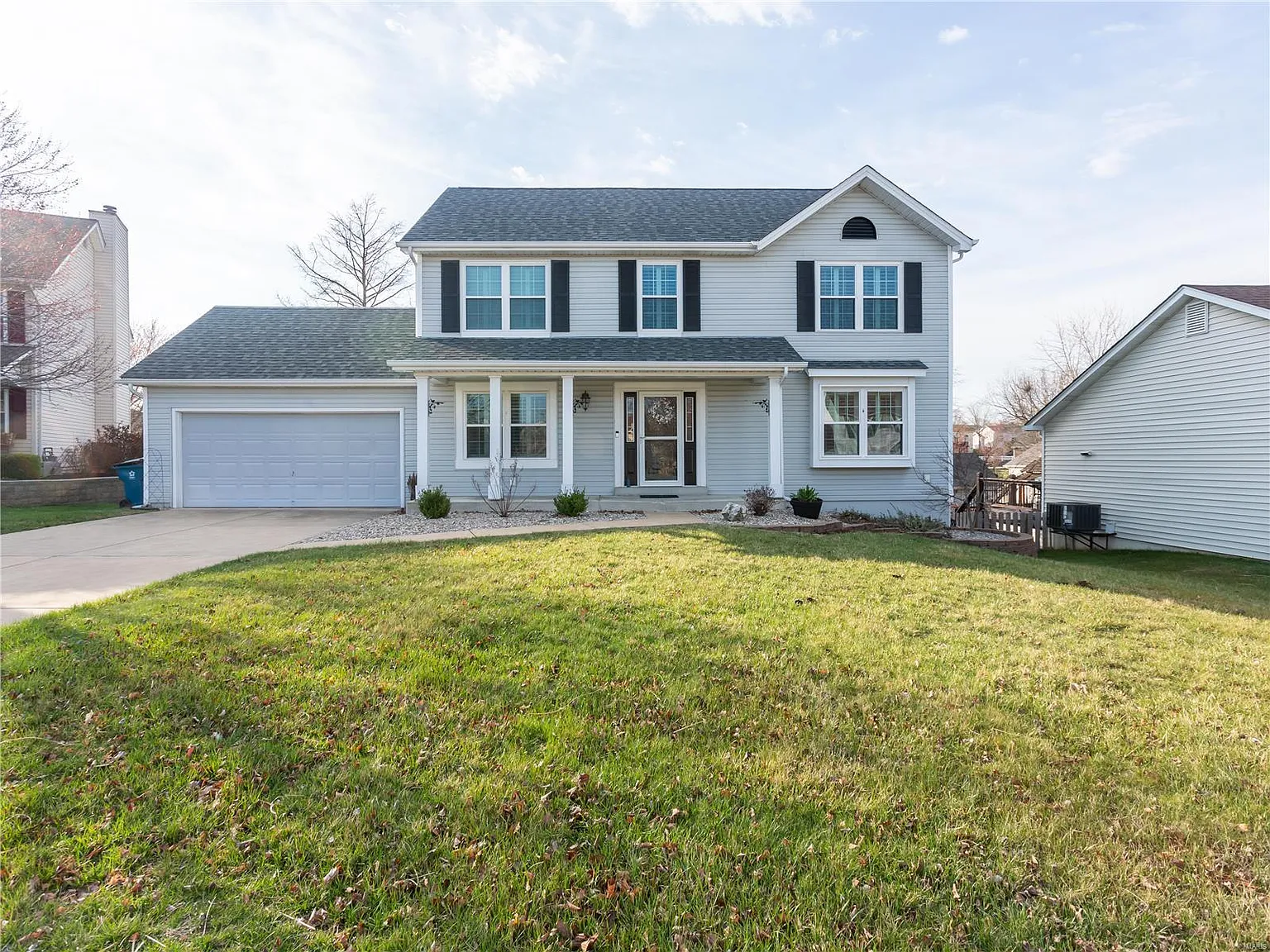 5808 Saddlebrook Dr photo 1