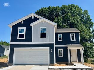 29 Gatehouse Pl, Charles Town, WV 25414
