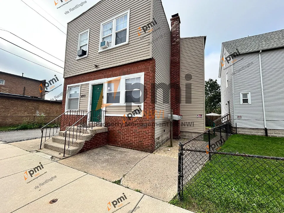 4901 Walsh Ave #2