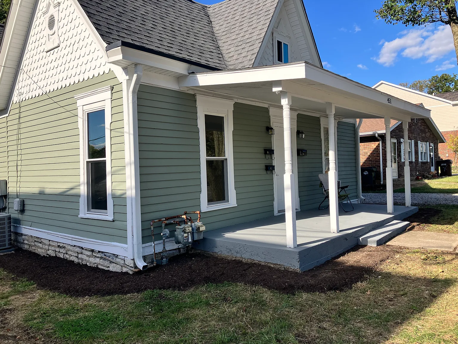 451 Columbus Ave — Photo 2