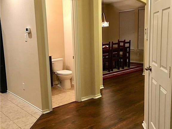 3rd image of 6608 Sierra Madre Dr