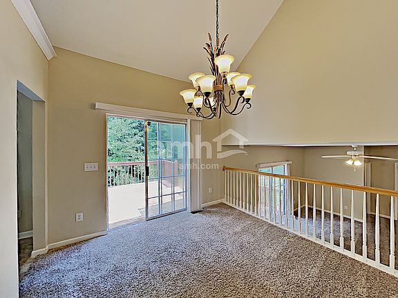 5th image of 5759 Newnan Cir