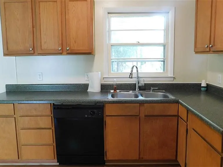 311 E Imperial Cir — Photo 4