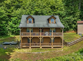 110 Red Wolf Ln, Mars Hill, NC 28754