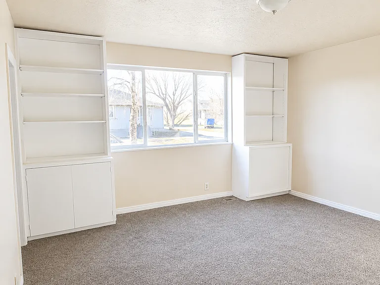 352 E Hampton Ave — Photo 10